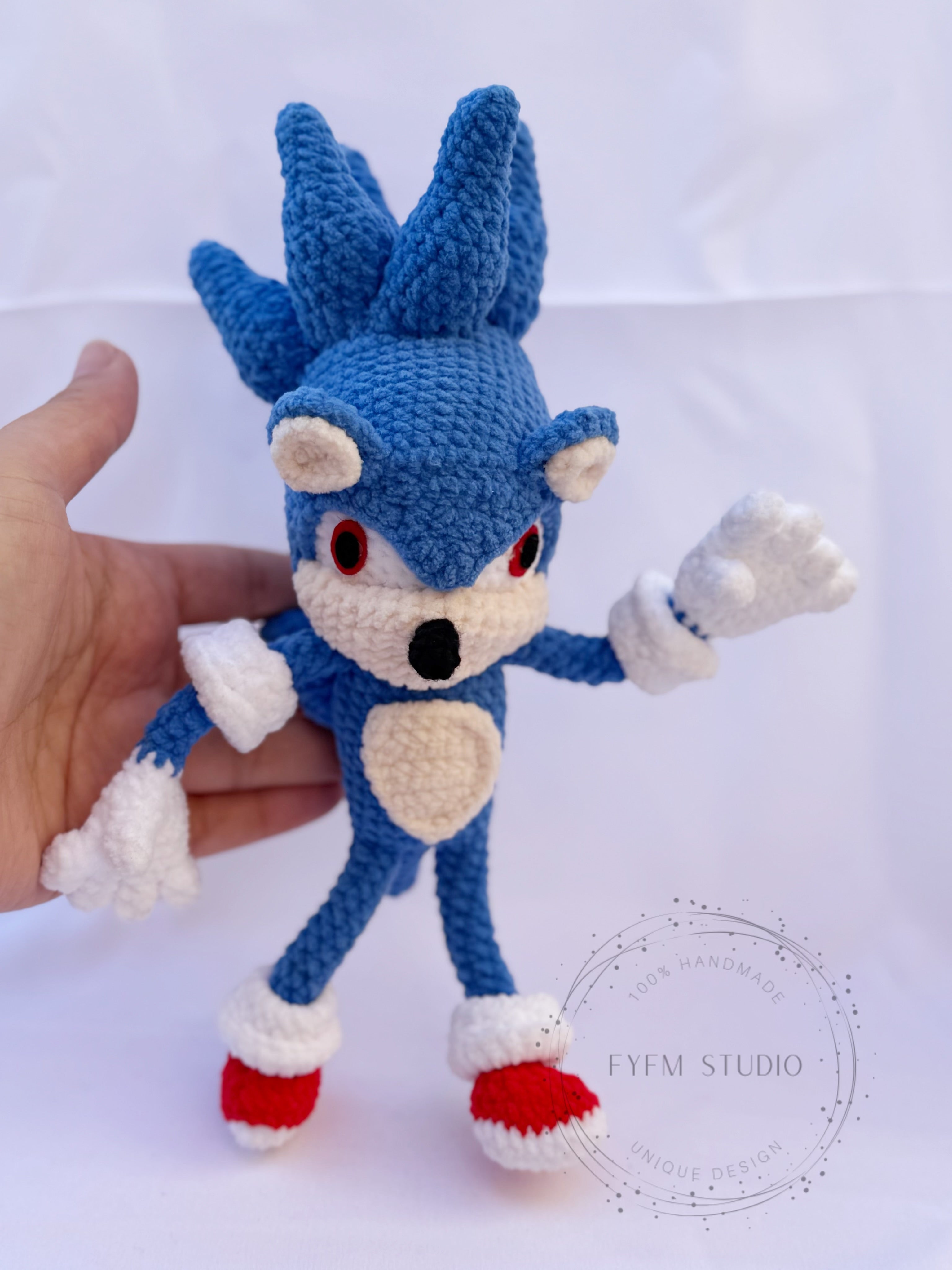Big size Sonic Crochet Toy with Velvet Yarn/ Handmade Toy Keychain