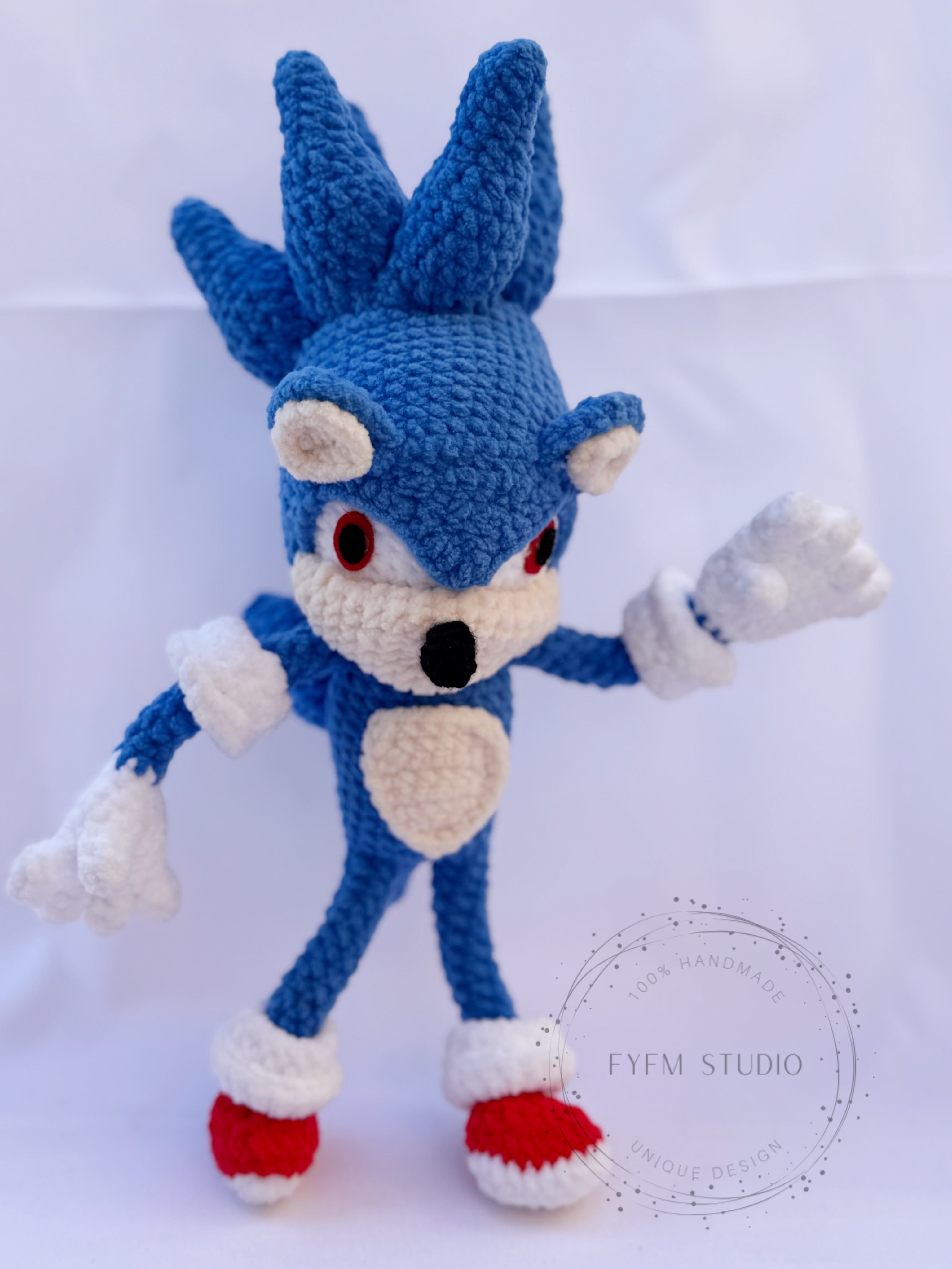Big size Sonic Crochet Toy with Velvet Yarn/ Handmade Toy Keychain