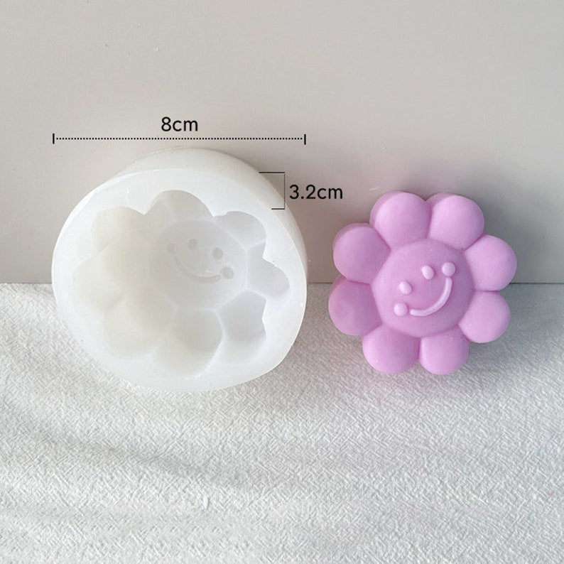 Smiley Sun Flower Candle Silicone Mold